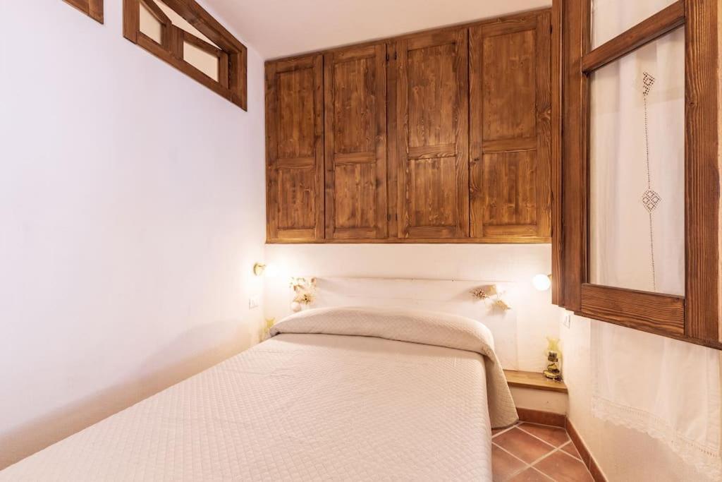 Apartament Domm'E Antoni Baunei Zewnętrze zdjęcie