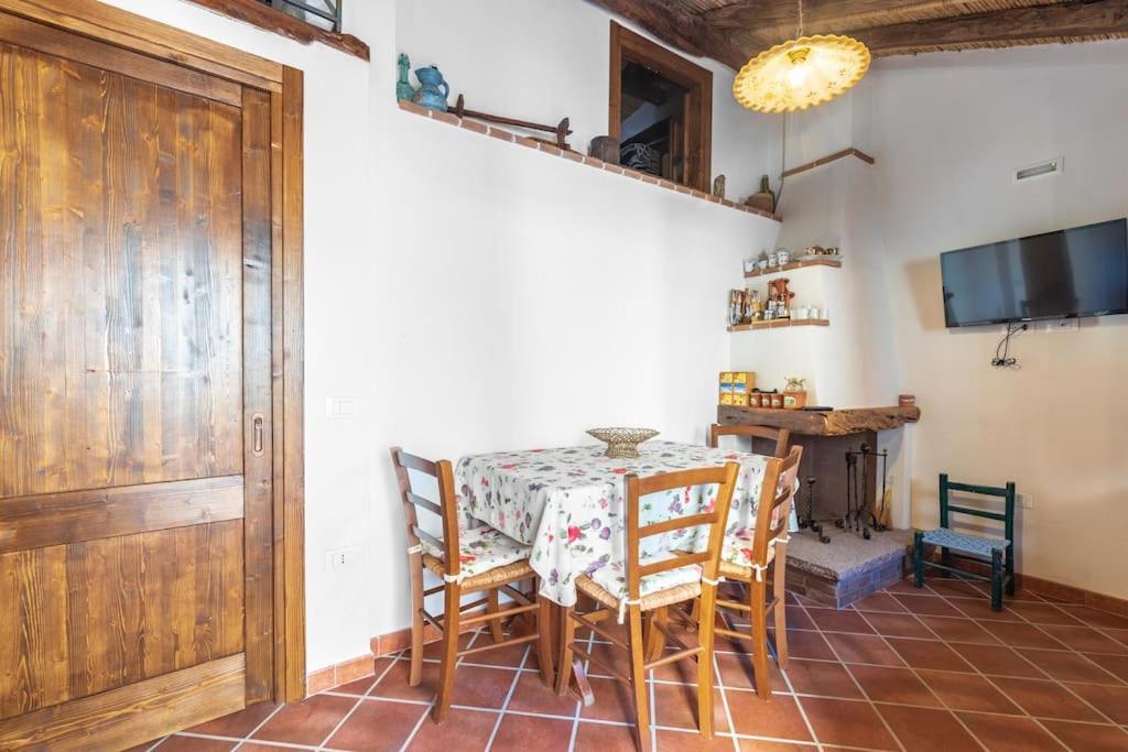 Apartament Domm'E Antoni Baunei Zewnętrze zdjęcie